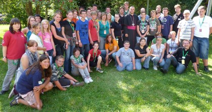 Die Kolpingjugend mit Bischof Wiesemann